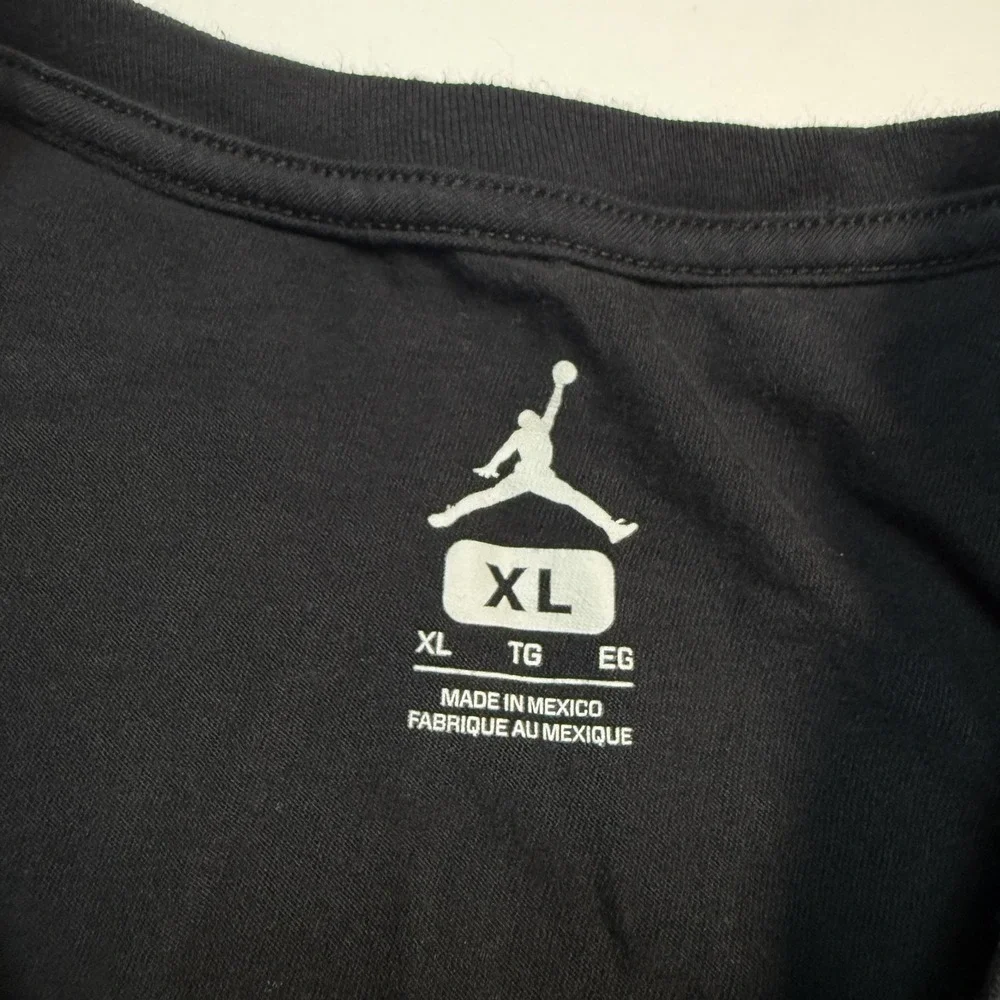 Nike Air Jordan 2015 Banned Bred Shirt Mens XL Black Red 10.18.84 561416-00A